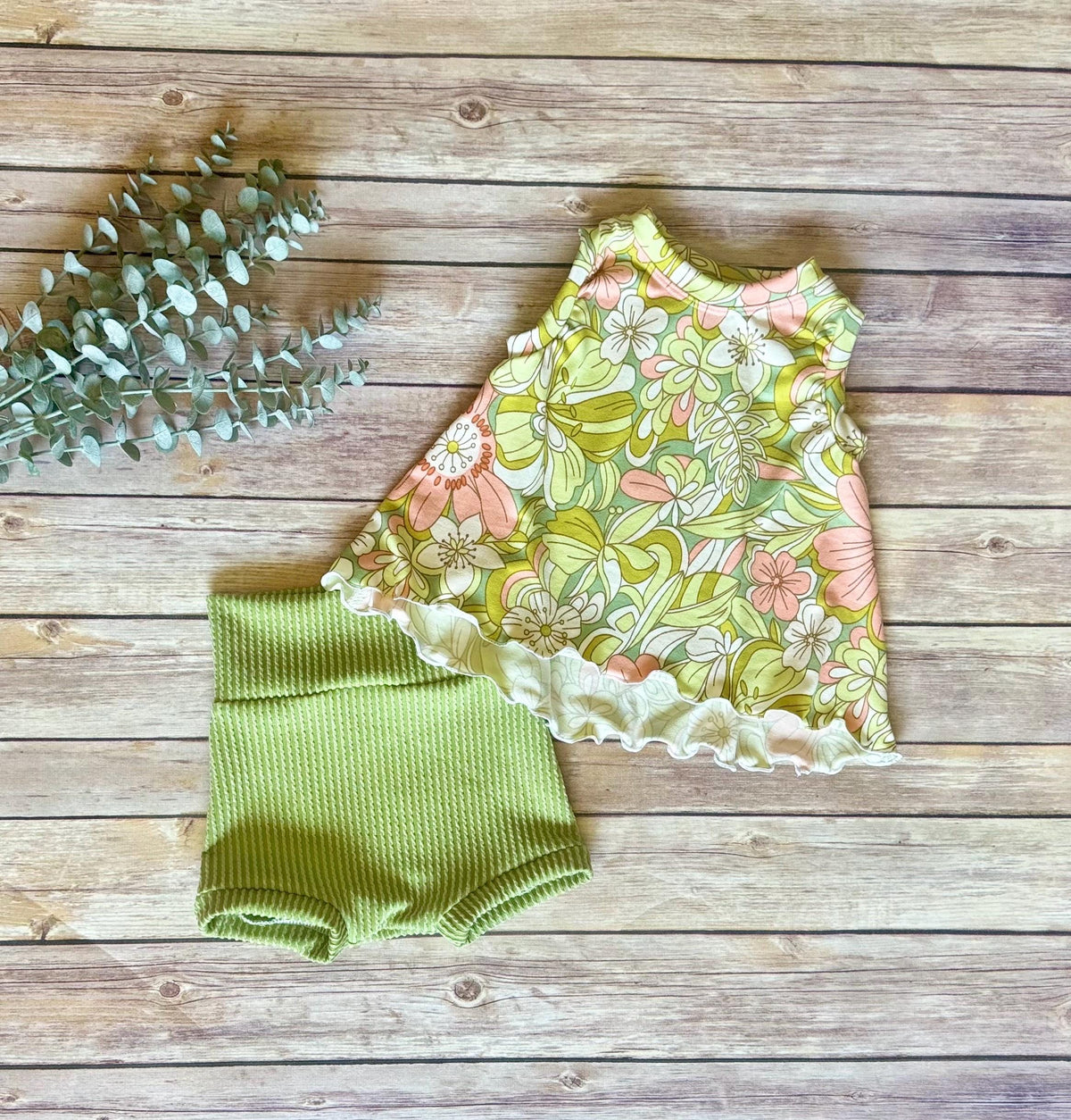 Retro Floral Swing Top & Shorties Set: Comfy Toddler Summer Outfit