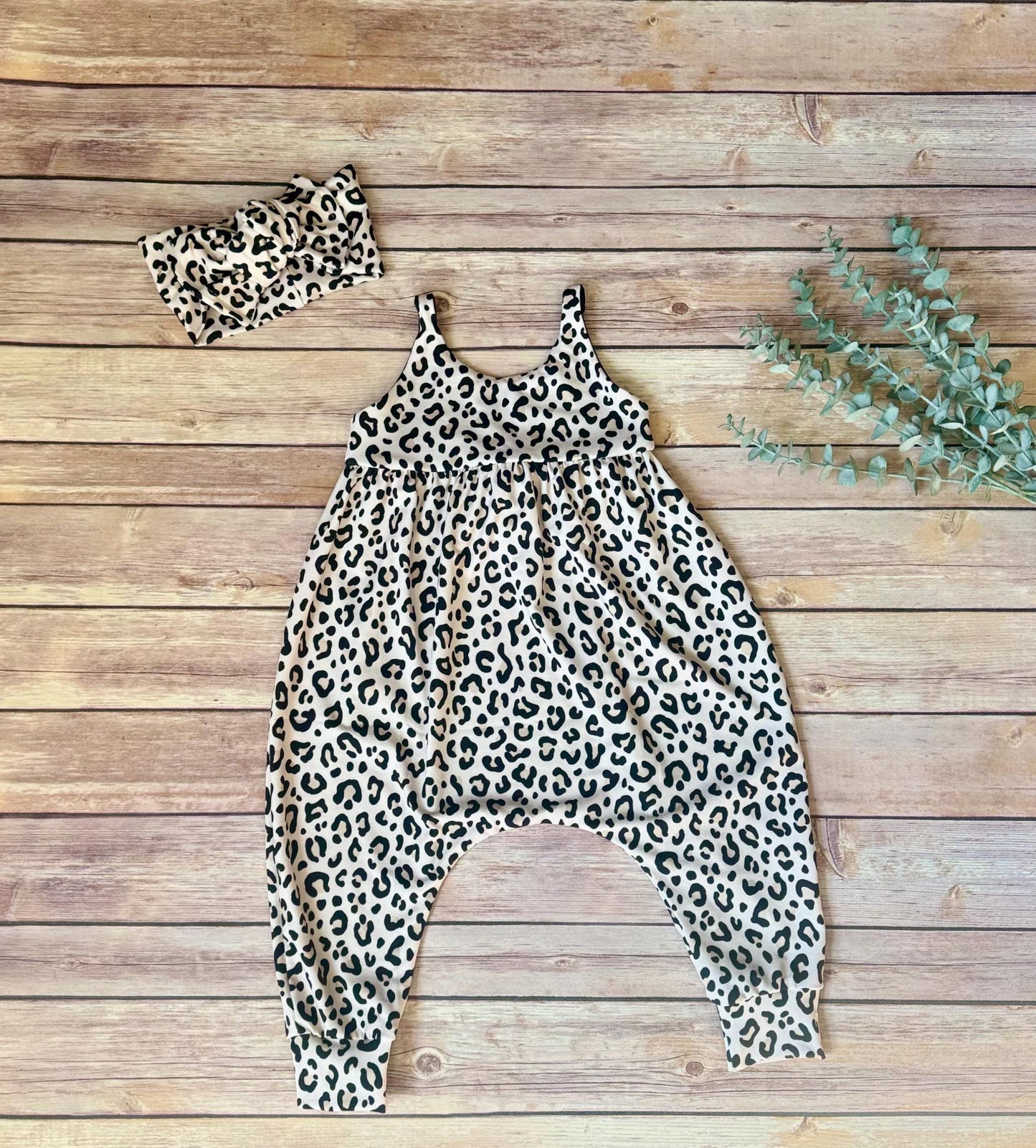Leopard Print Baby Girl Romper: Soft double brush polyester Knit Jumpsuit