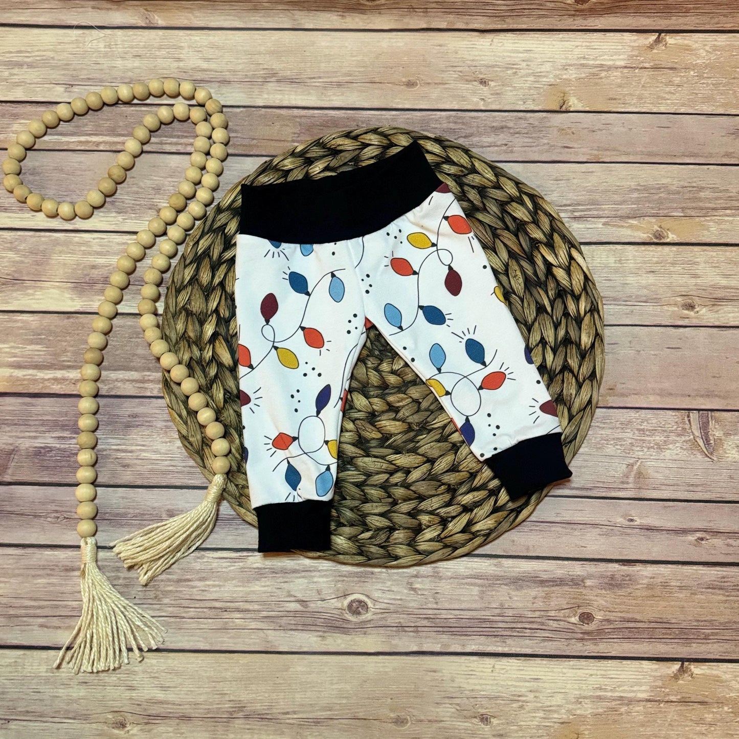 Baby Christmas Lights Outfit: Cotton Spandex Leggings and Top Knot Hat